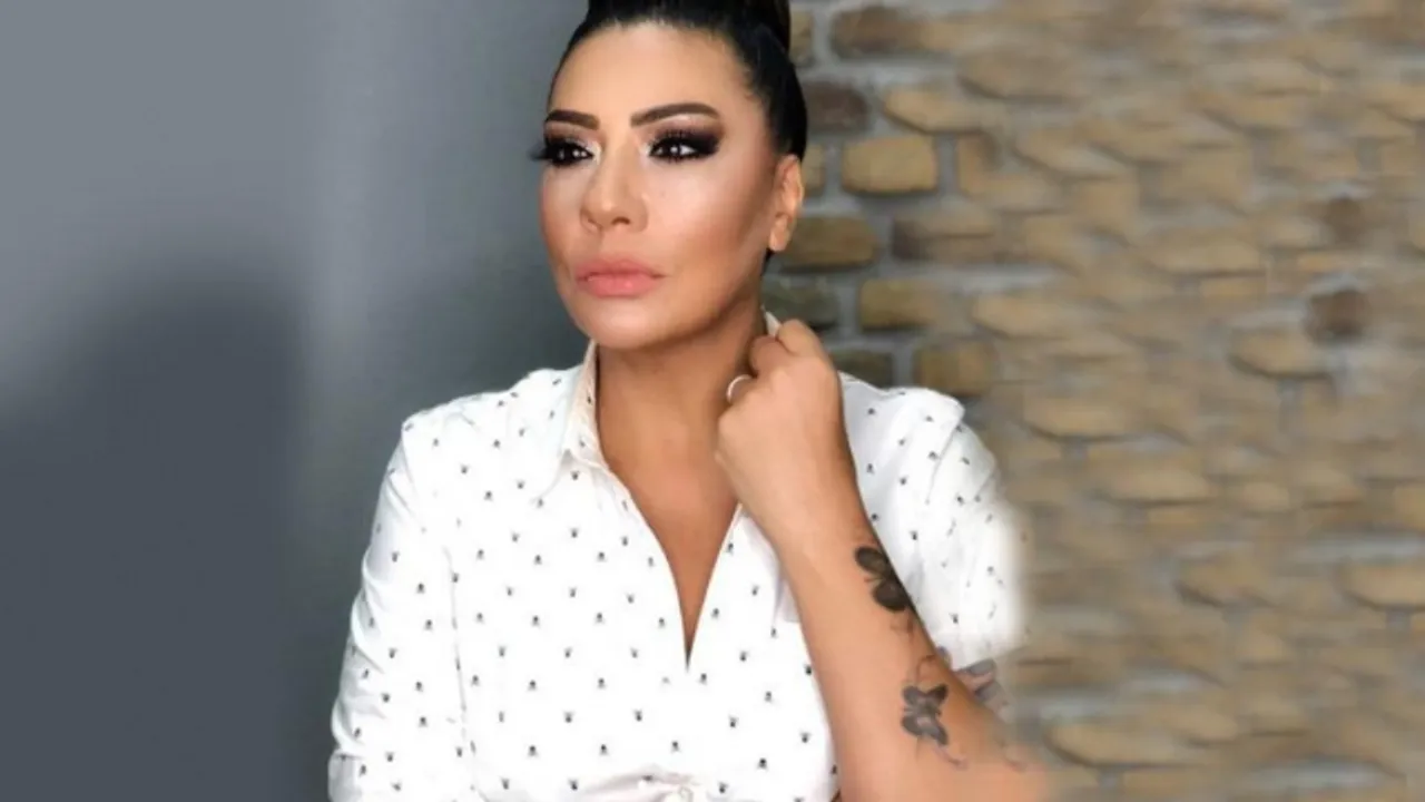 23nisan 2017 Turkiyem Sarkisi Isin Karaca Youtube