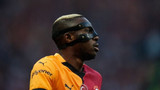Galatasaray'ın yıldızı Osimhen gidecek mi, kalacak mı? En yakınına açıkladı