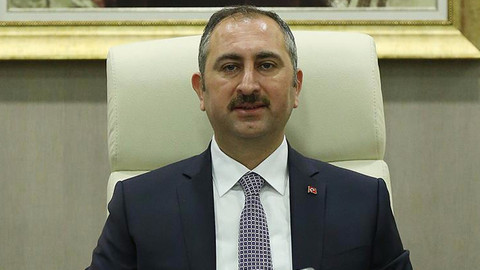 Adalet Bakanı Abdülhamit Gül: Vizelerle ilgili olumlu gelişme bekliyorum