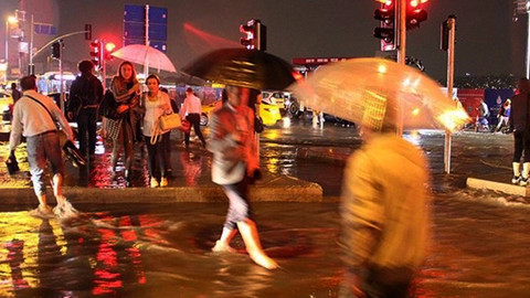 İBB'den İstanbul için kuvvetli yağış uyarısı