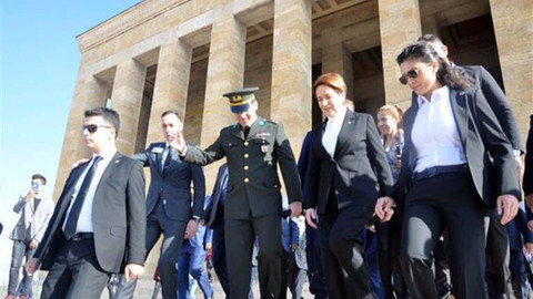 Akşener önce Anıtkabir'i sonra türbeyi ziyaret etti