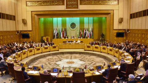 Suudi Arabistan'dan Arap ülkelerine toplantı çağrısı