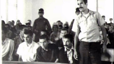 Deniz Gezmiş'in idam belgesi 5 liradan satışa sunuldu