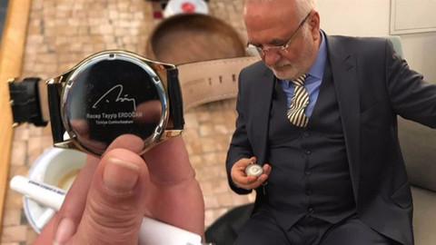 Kolunda Erdoğan İmzalı saat, cebinde Bahçeli'nin köstekli saati