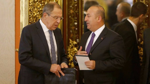 Son dakika! Çavuşoğlu ile Lavrov telefonda Suriye'yi görüştü