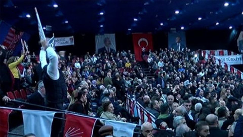 CHP İstanbul Kongresi'nde kavga çıktı