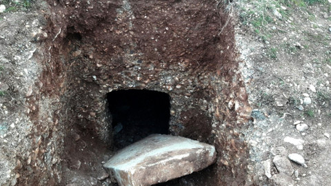 Son dakika... Adıyaman'daki kaçak kazıda Roma Dönemi’ne ait oda mezar bulundu