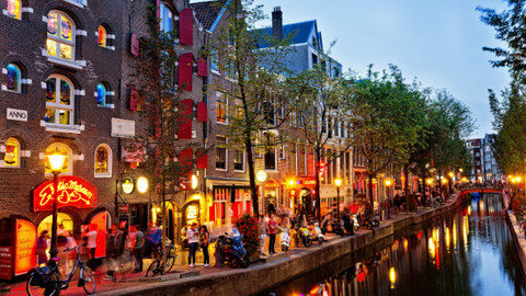Amsterdam'da gezilecek yerler neresidir?