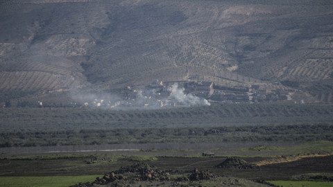 TSK, Afrin'deki mevzileri obüslerle vurdu