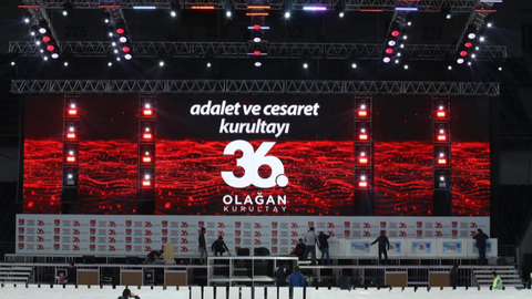 Kemal Kılıçdaroğlu yeniden CHP'nin genel başkanı seçildi