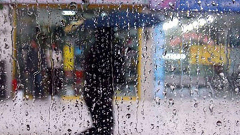 Meteoroloji'den İstanbul için   öğle saatlerinden sonra sağanak yağış uyarısı
