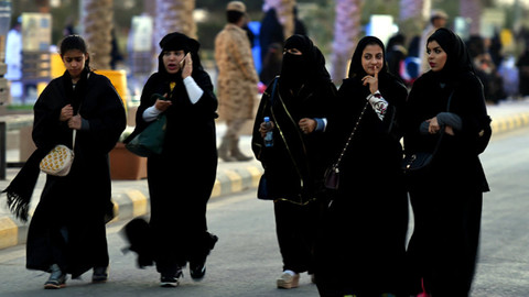 Suudi Arabistan’dan kadınların asker olması için açılım