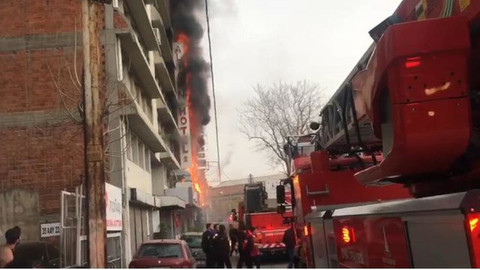 Son dakika! İzmir’de otelde yangın