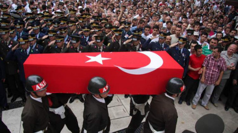 Diyarbakır'da çıkan çatışmada 3 asker şehit oldu