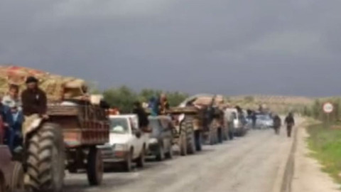 Afrin'de teröristlerden temizlenen köylere dönüş hızlandı