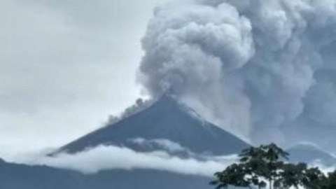 Guatemala'da yanardağ patladı: Çok sayıda ölü var