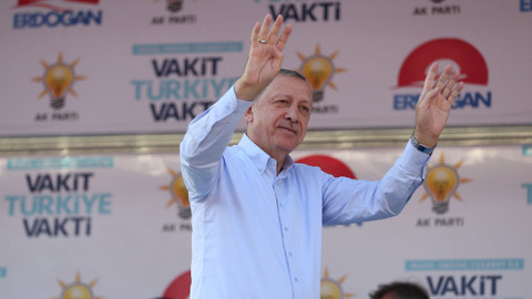 Cumhurbaşkanı Erdoğan: Vatan yansa, ateşinde ısınacak kadar gözü dönmüş bir muhalefetimiz var