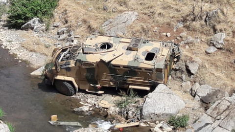 Şırnak'ta zırhlı askeri araç şarampole yuvarlandı