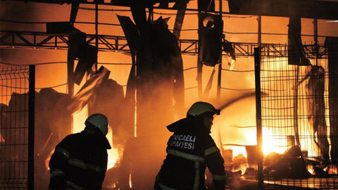 İstanbul'da son 5 ayda 70 fabrika yandı... Fabrika yangınları neden oluyor?