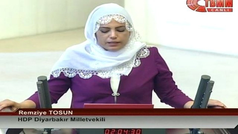 Beyaz tülbentiyle yemin eden HDP Diyarbakır Milletvekili Remziye Tosun kimdir?