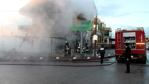 Beşiktaş'ta bir kafede yangın çıktı