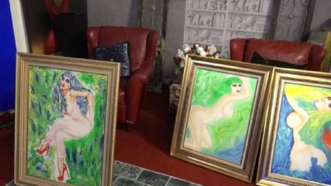 Adnan Oktar’ın evinden kediciklerin nü tabloları çıktı