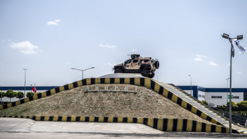 Türk zırhlısı Yörük gövde gösterisi yaptı