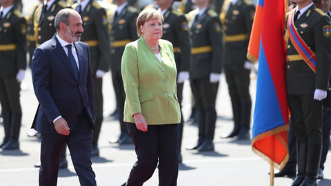 Merkel Ermenistan'a gitti, 'soykırım' demedi!