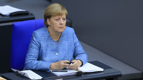 Merkel: Kimyasal silah kullanımını görmezden gelemeyiz