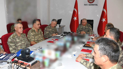 Az Önce! Genelkurmay Başkanı Güler, İdlib'deki görevli birlik komutanlarından brifing aldı