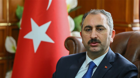 Adalet Bakanı Gül, Büyükelçilik saldırısı şüphelilerine kovuşturma yapılmasına izin verdi