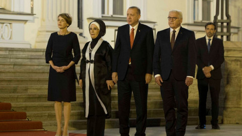 Cumhurbaşkanı Erdoğan: FETÖ'nün binlerce mensubu Almanya'da elini kolu sallayarak dolaşıyor