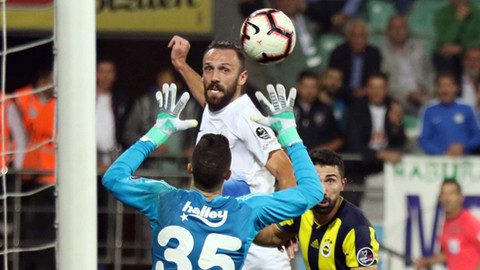 Fenerbahçe, Rize deplasmanında farklı mağlup oldu
