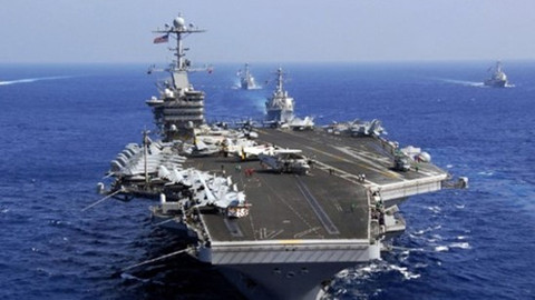 Çin ABD'nin savaş gemisini engelledi
