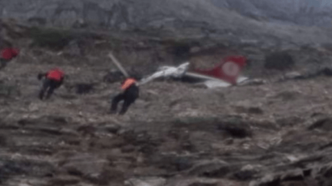 Denizli'de düşen uçağın enkazında iki kişinin cesedine ulaşıldı