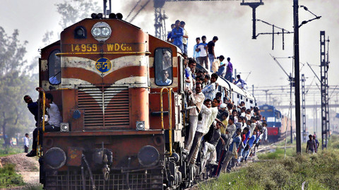 Hindistan'da tren kazası 7 can aldı
