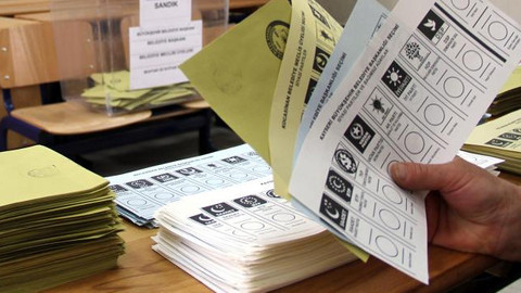 AK Parti İstanbul'daki oyların tekrar sayılması için YSK'ya başvurdu