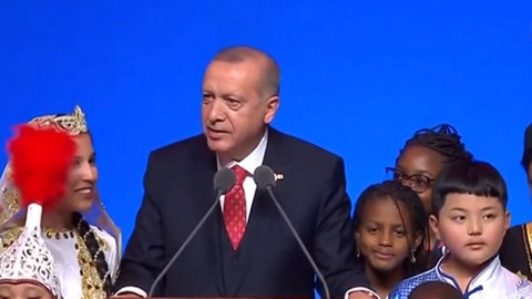 Cumhurbaşkanı Erdoğan: Teknolojinin sizi esir almasına izin vermeyin