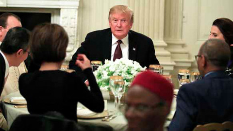 Trump, Beyaz Saray'da iftar verdi