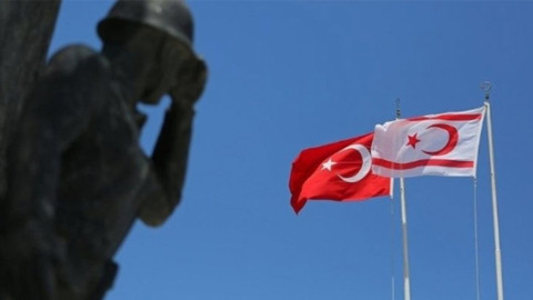Cumhurbaşkanı Erdoğan, KKTC Başbakanı Tatar'ı tebrik etti