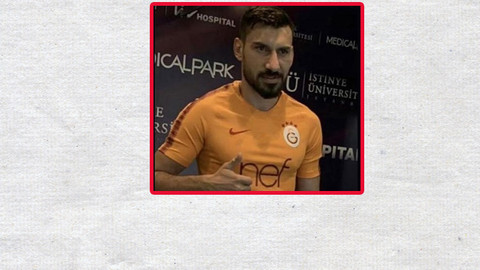 Şener Özbayraklı, Galatasaray formasını giydi
