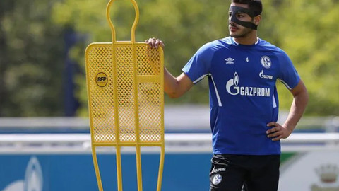 Schalke 04'e transfer olan Ozan Kabak sakatlandı