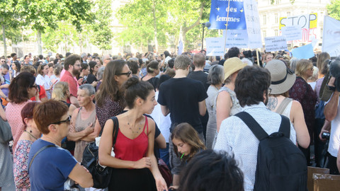 Kadına şiddet Paris’te protesto edildi