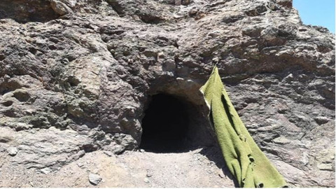 Teröristler kullandığı 3 odalı mağara imha edildi