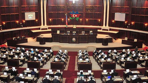 Azerbaycan Meclisi feshedildi