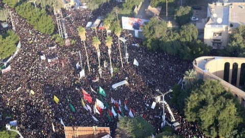 İran'da Süleymani için tören