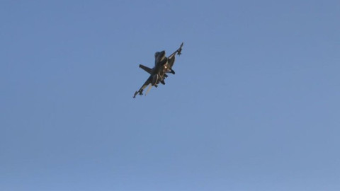 Rejime ait savaş uçağı düşürüldü