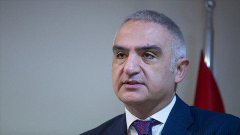 Bakan Ersoy duyurdu:  Konaklama vergisi yılbaşına ertelendi
