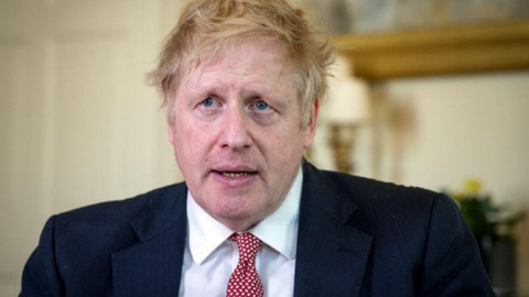 Boris Johnson koronavirüs sürecini anlattı