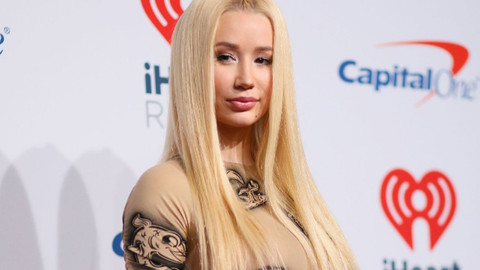 Iggy Azalea anne oldu